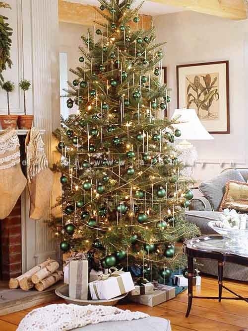 10 cách trang trí cây thông Noel